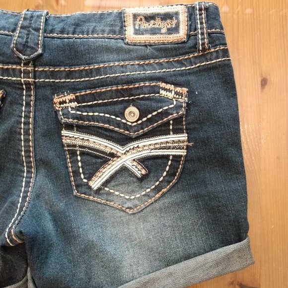 AMETHYST SHORTS SIZE 7 - Picture 2 of 11